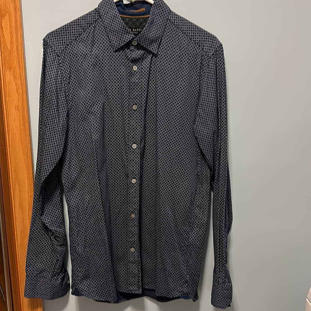 Ted Baker men’s modern fit shirt. Like new. Size 15.5.
